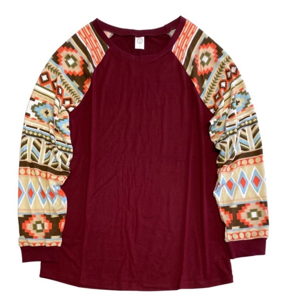 Daydreamer Aztec Top in Maroon